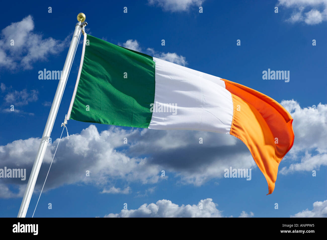 Tricolore irlandese bandiera nazionale Foto Stock