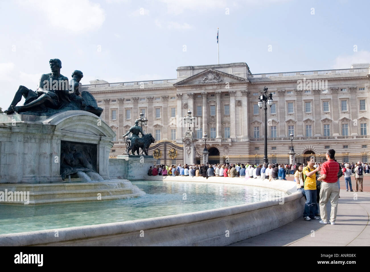 Buckingham Palace si trova a Central London Inghilterra England Foto Stock