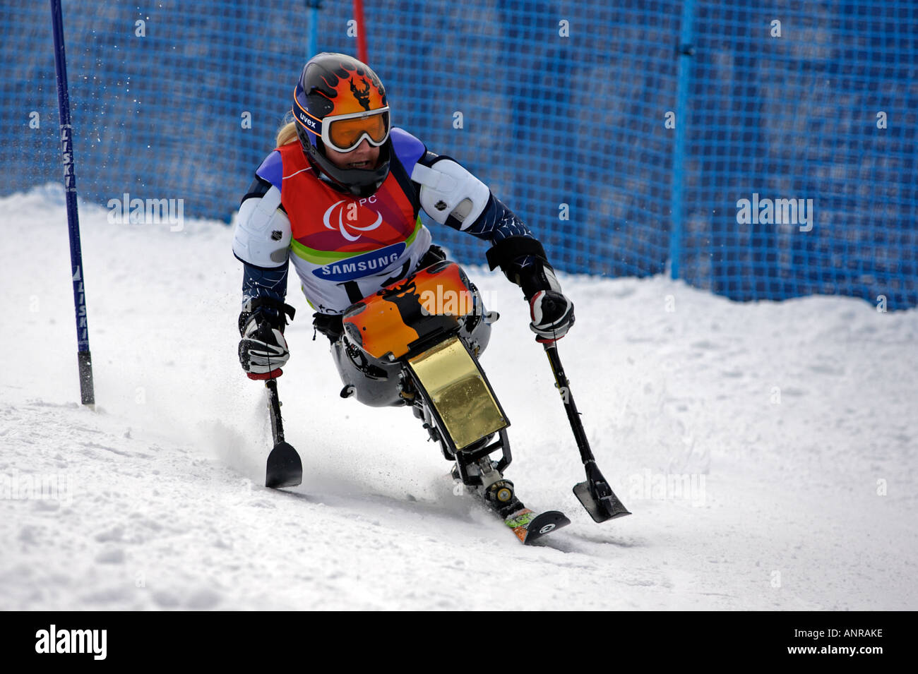Stephani Victor degli Stati Uniti nella Womens Sci Alpino Slalom seduta la concorrenza Foto Stock