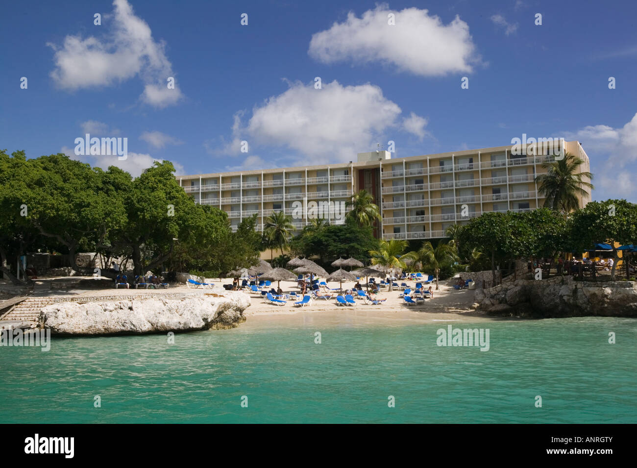 Isole ABC, CURACAO Piscadera Bay: Spiaggia di Piscadera Bay & Hilton Hotel Foto Stock