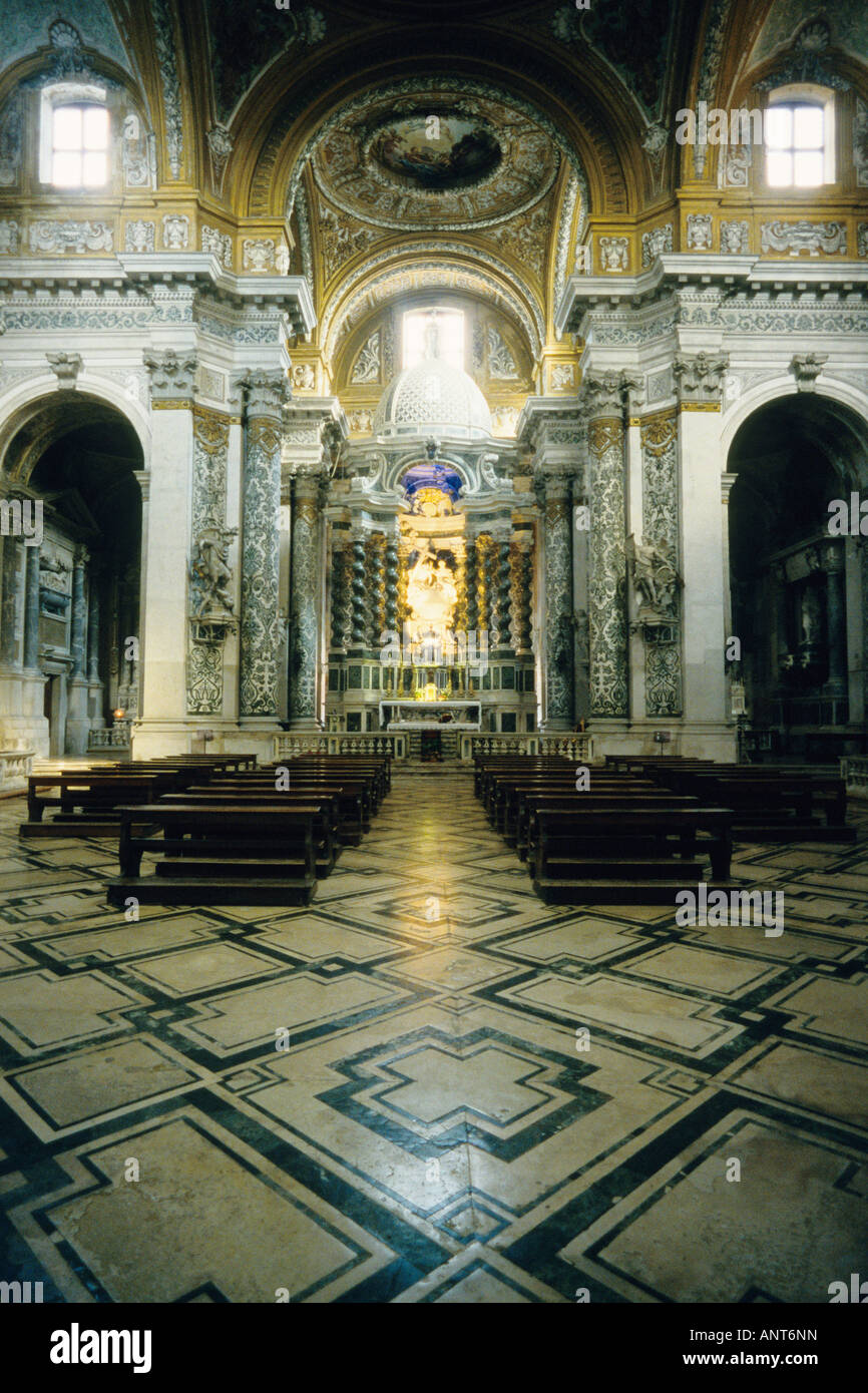 Venezia Italia Interno della chiesa i Gesuiti Cannaregio Foto Stock