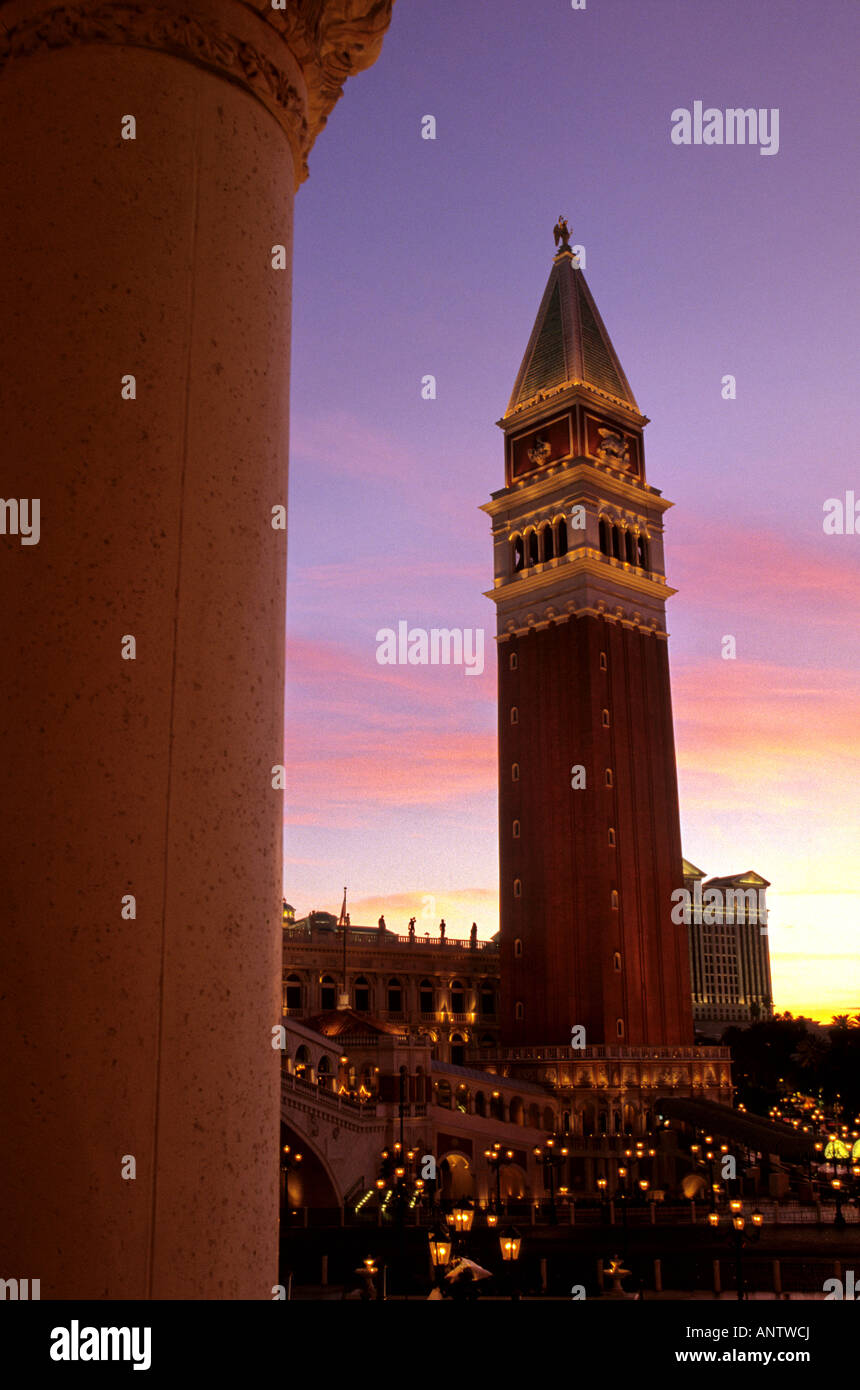 Replica torre campanaria del Campanile di San Marco al Venetian Hotel Casino Las Vegas Nevada USA Foto Stock