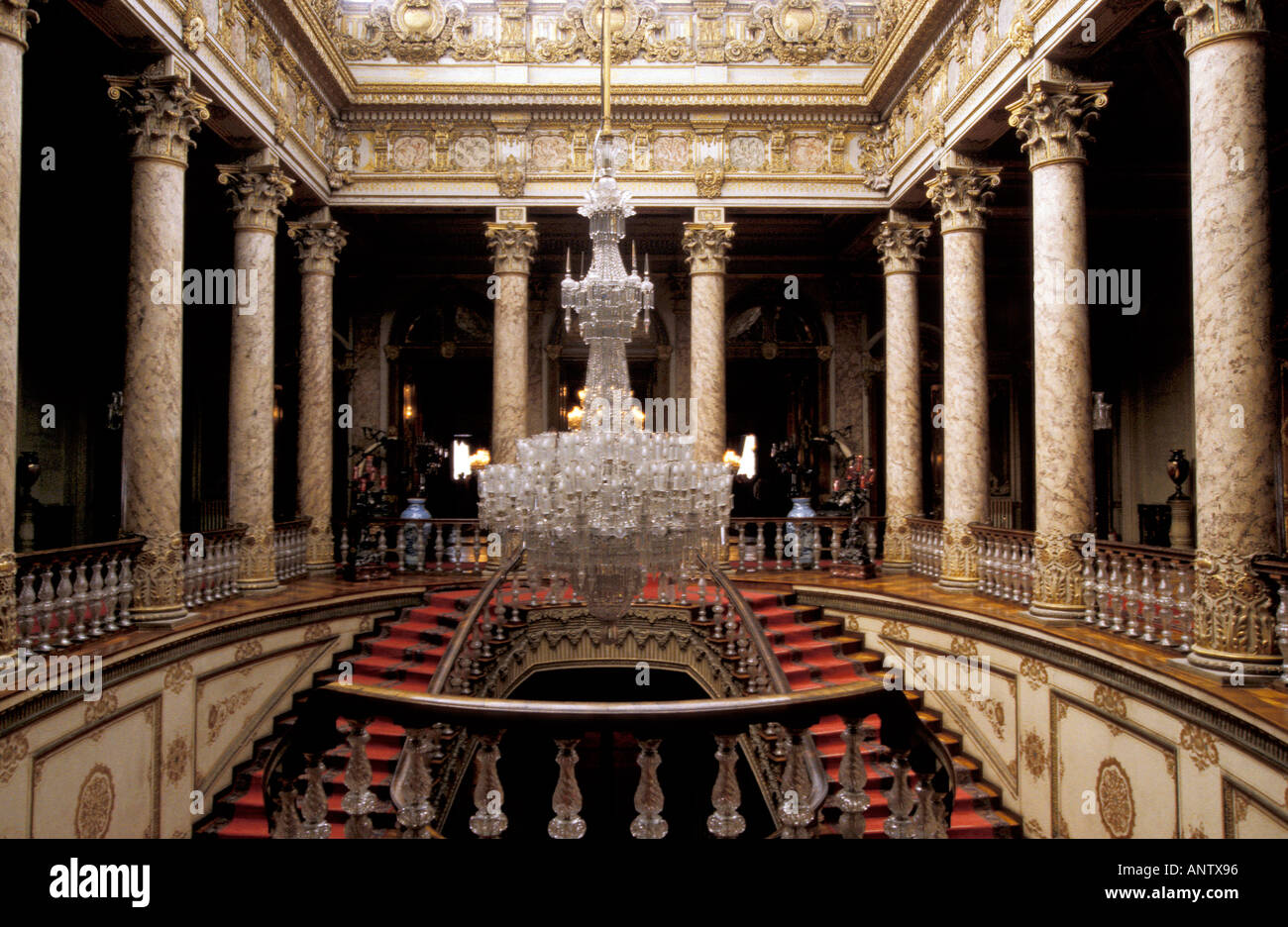 Palazzo Dolmabahce interno Istanbul Turchia Foto Stock