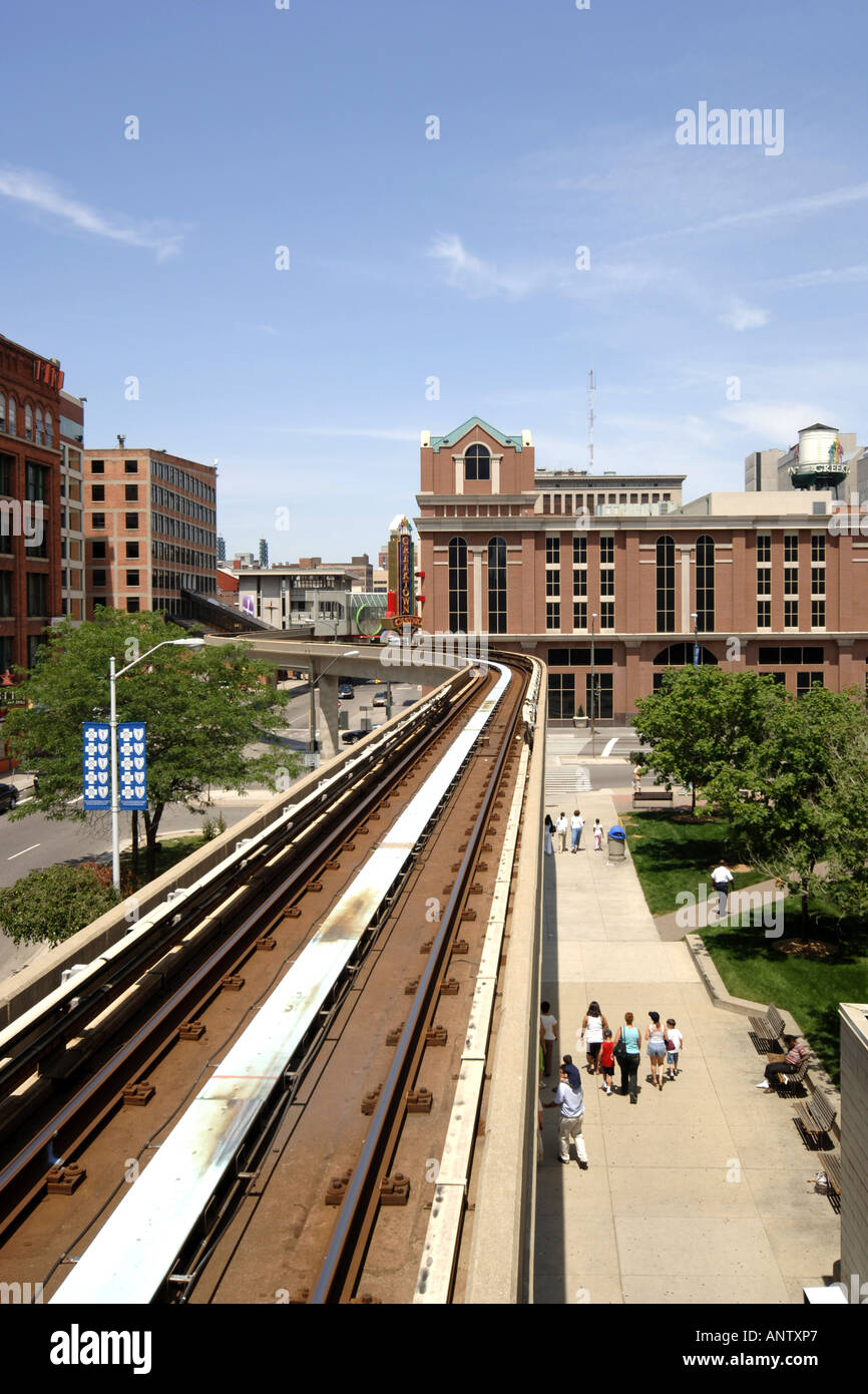 Il people mover sistema di metropolitana il centro città di Detroit, Michigan MI Foto Stock