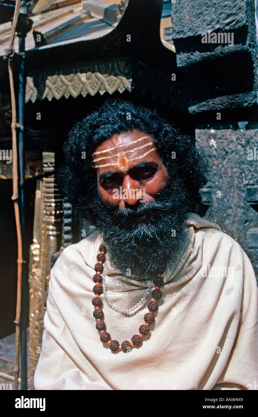 Ritratto di sadhu uomo santo nepal Foto Stock