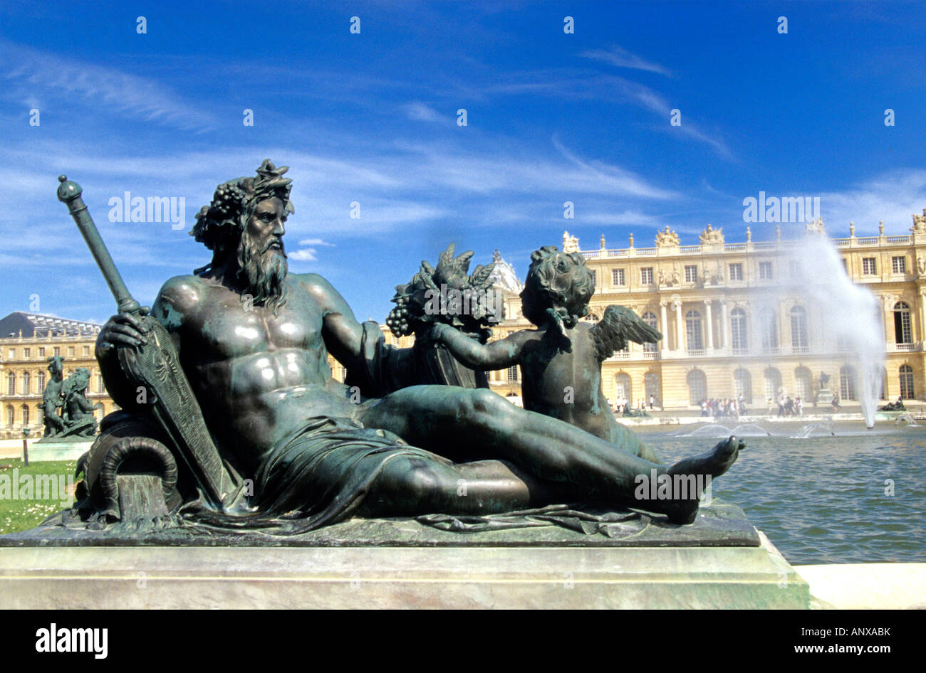 La Seine statua - 1 di 4 mostra i grandi fiumi della Francia - il parterre d'acqua piscina / fontana al Palazzo di Versailles e Parigi Foto Stock