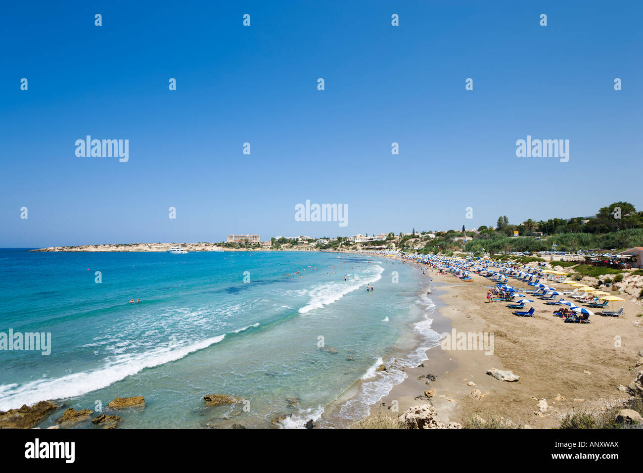 Spiaggia, Coral Bay, vicino a Paphos, nella costa occidentale di Cipro Foto Stock