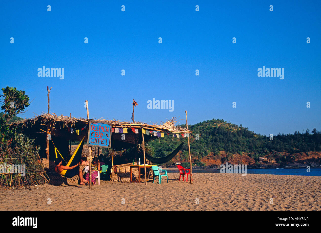 India, Karwa distretto, Gokarna. Om Beach - una delle numerose spiagge al di fuori della città di pellegrinaggio di Gokarna. Foto Stock