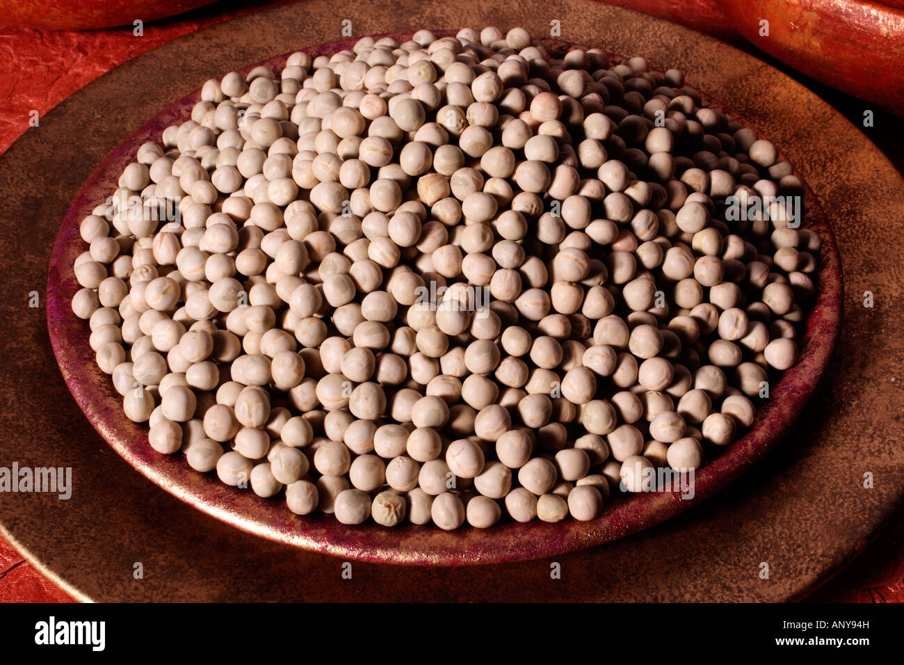 Ciotola di piselli secchi Foto Stock
