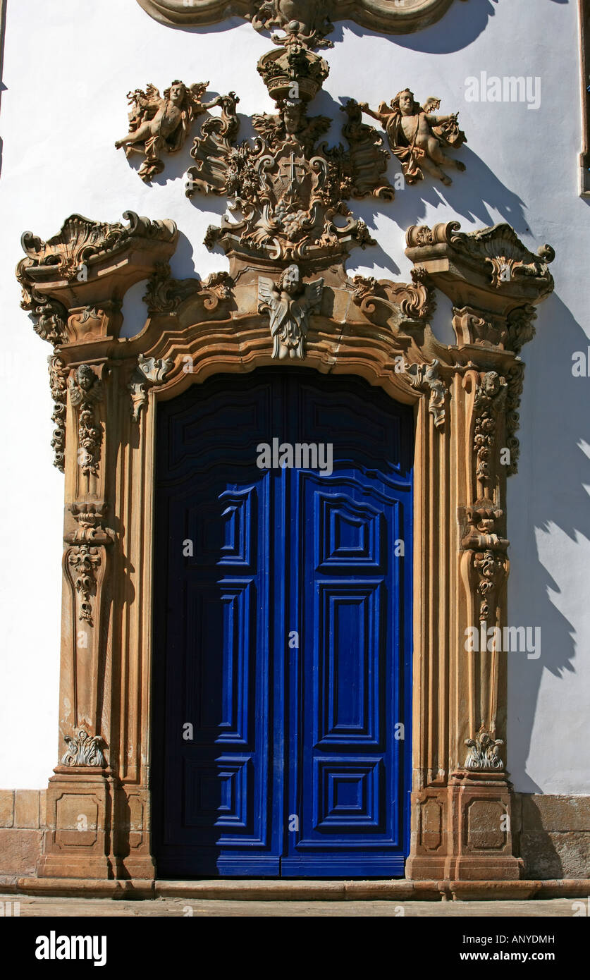 Porta della chiesa particolare al patrimonio mondiale UNESCO città di Ouro Preto Minas Gerais Brasile Foto Stock