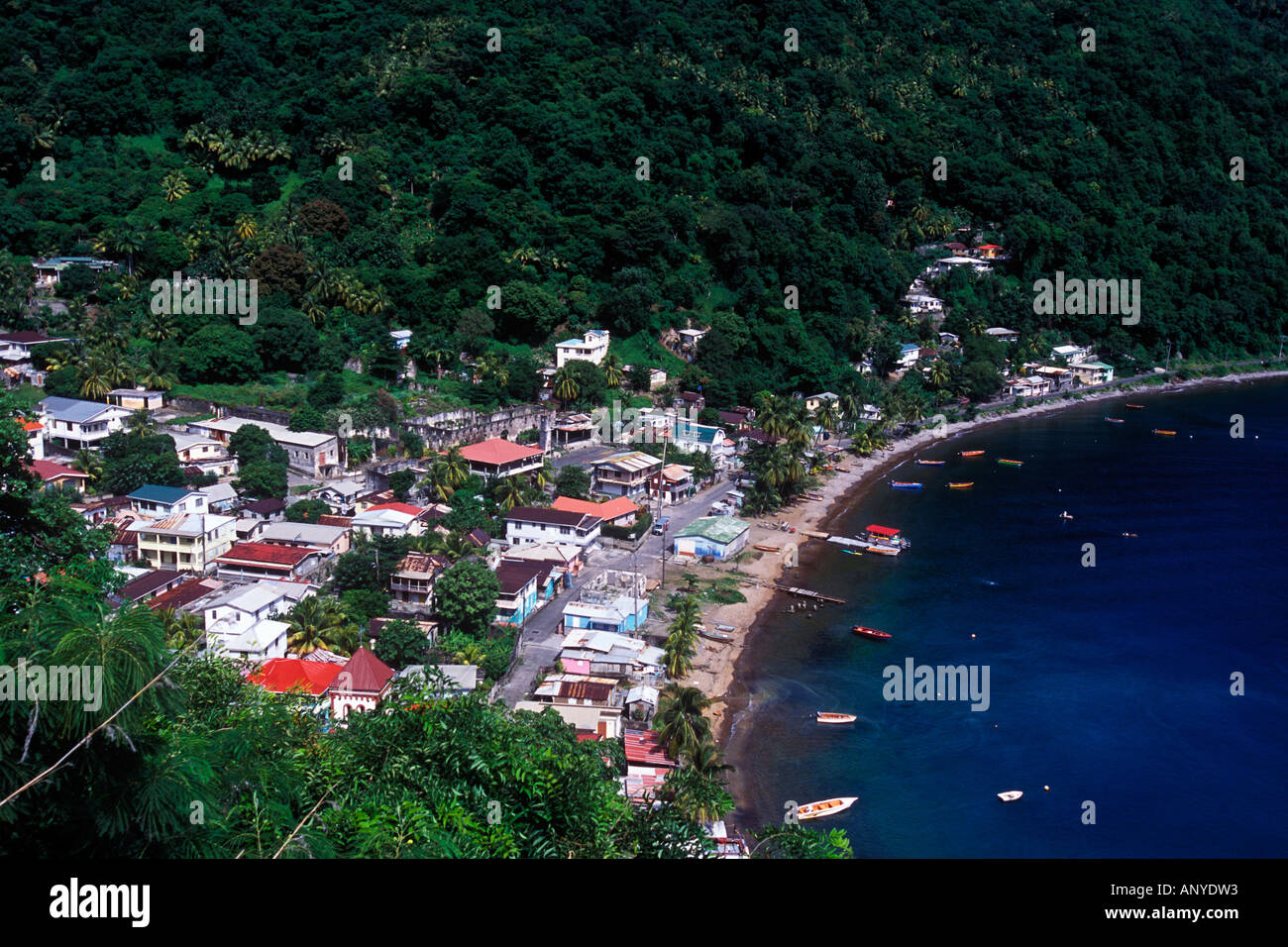 Villaggio di Pescatori di Soufriere, Costa Meridionale, Dominica, dei Caraibi. Foto Stock