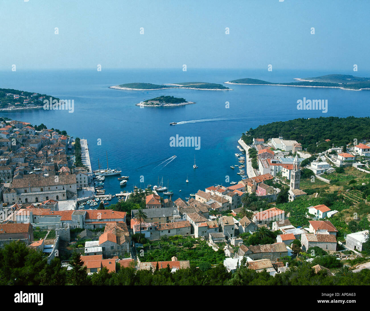 Devils Island e il porto di Hvar Croazia Foto Stock