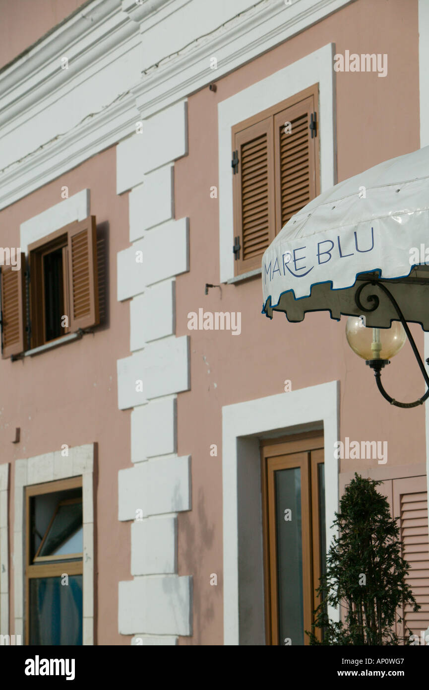 L'Italia, Campania, (Baia di Napoli), ISCHIA ISCHIA PONTE: Mare Blu Hotel ingresso Foto Stock