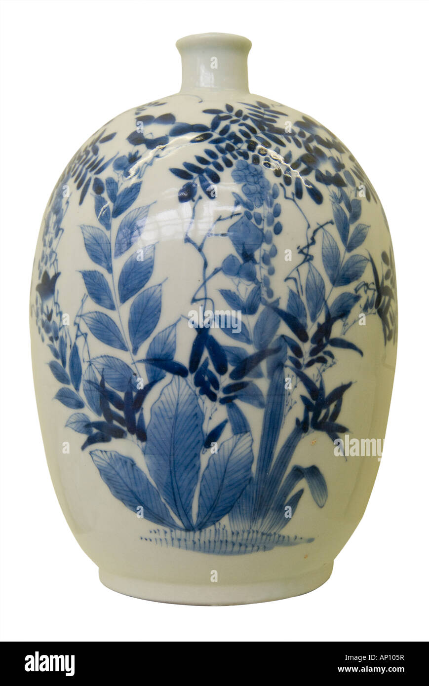 Periodo Edo 1600 1868 Vaso blu design floreale East India Company Giappone esportazione famiglia PORCELLANA SMALTATA forno sotto blu smaltata ov Foto Stock