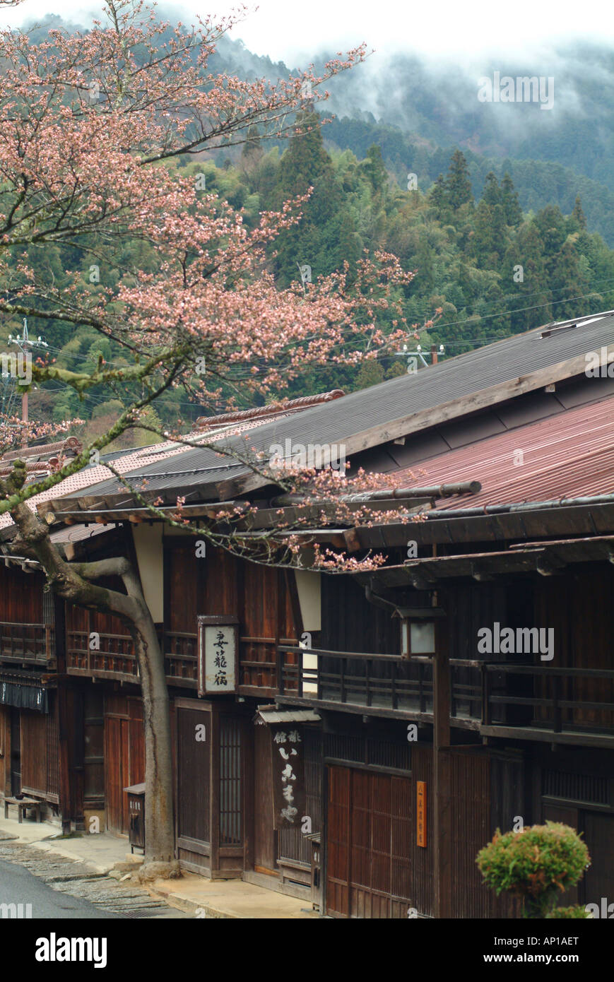 Strada in Tsumago, Kiso Valley, Nagano-ken, Giappone Foto Stock Strada in Tsumago, Kiso Valley, Nagano-ken, Giappone Foto Stock
