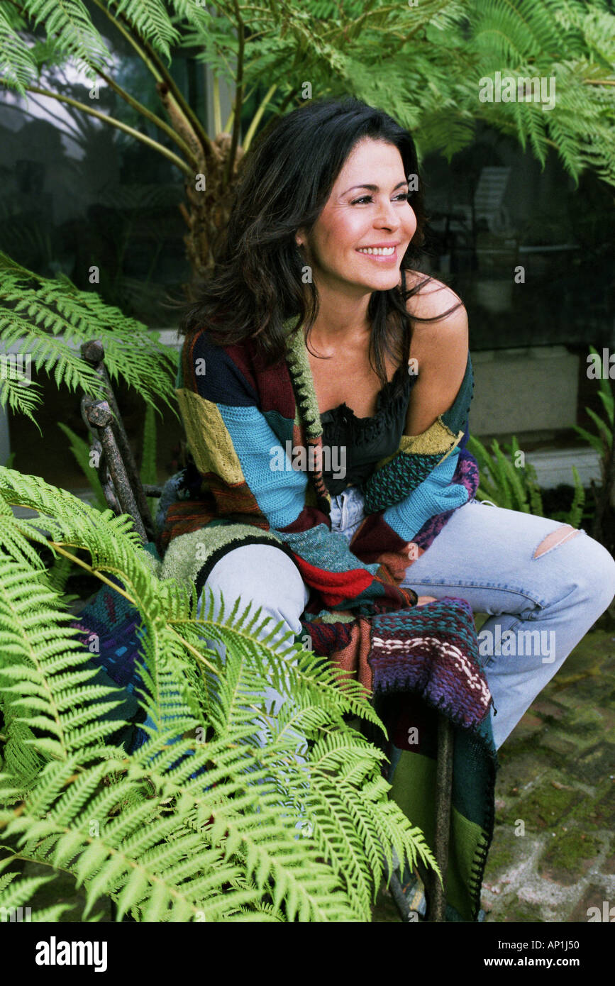 Maria Conchita Alonso a casa Foto Stock