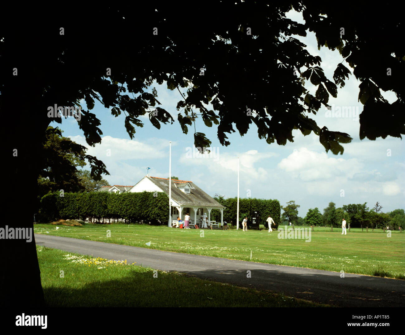 Cheshire Eaton village cricket sulla Eaton massa Hall Foto Stock