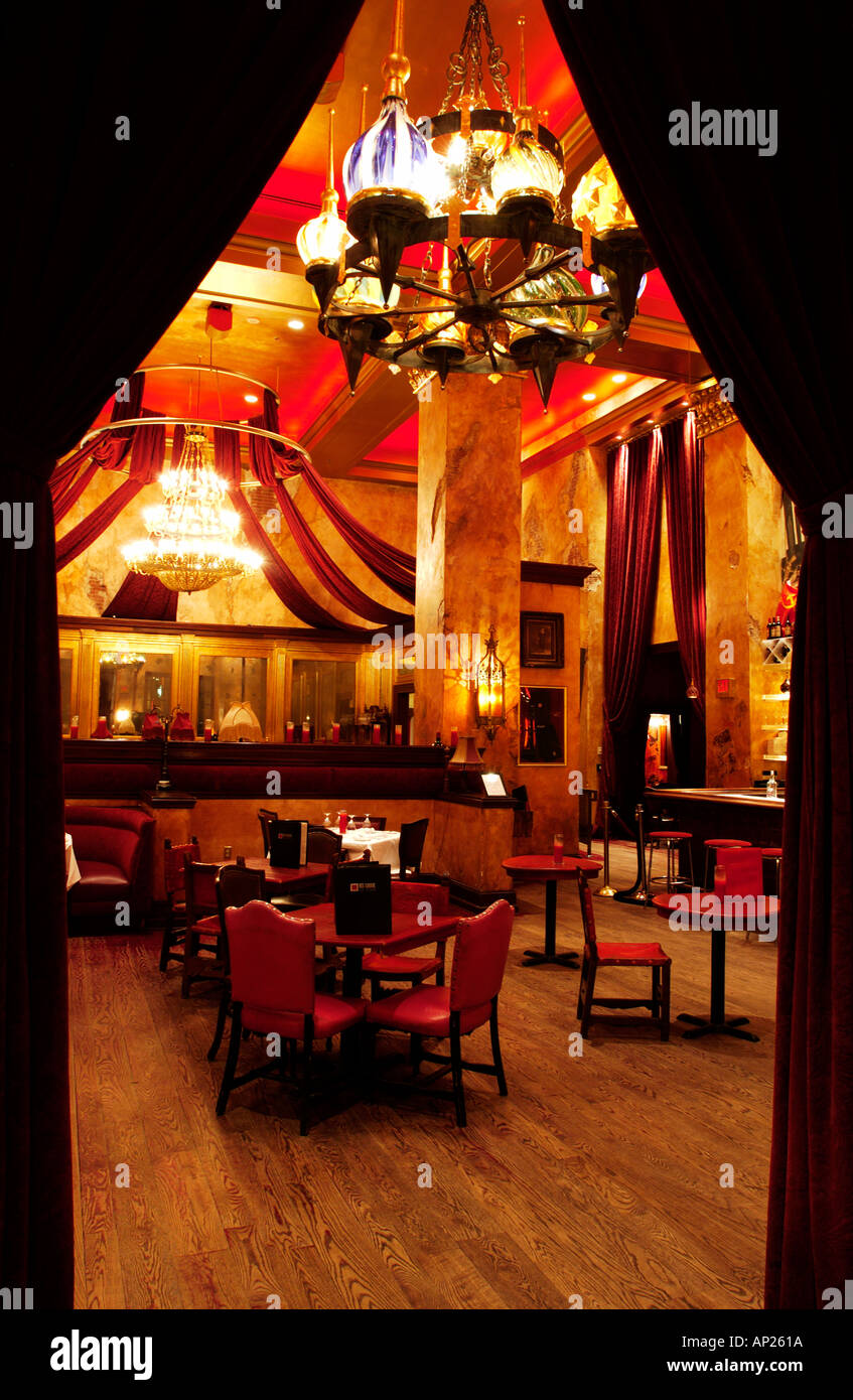 La Piazza Rossa ristorante interno Mandalay Bay hotel di Las Vegas Foto Stock