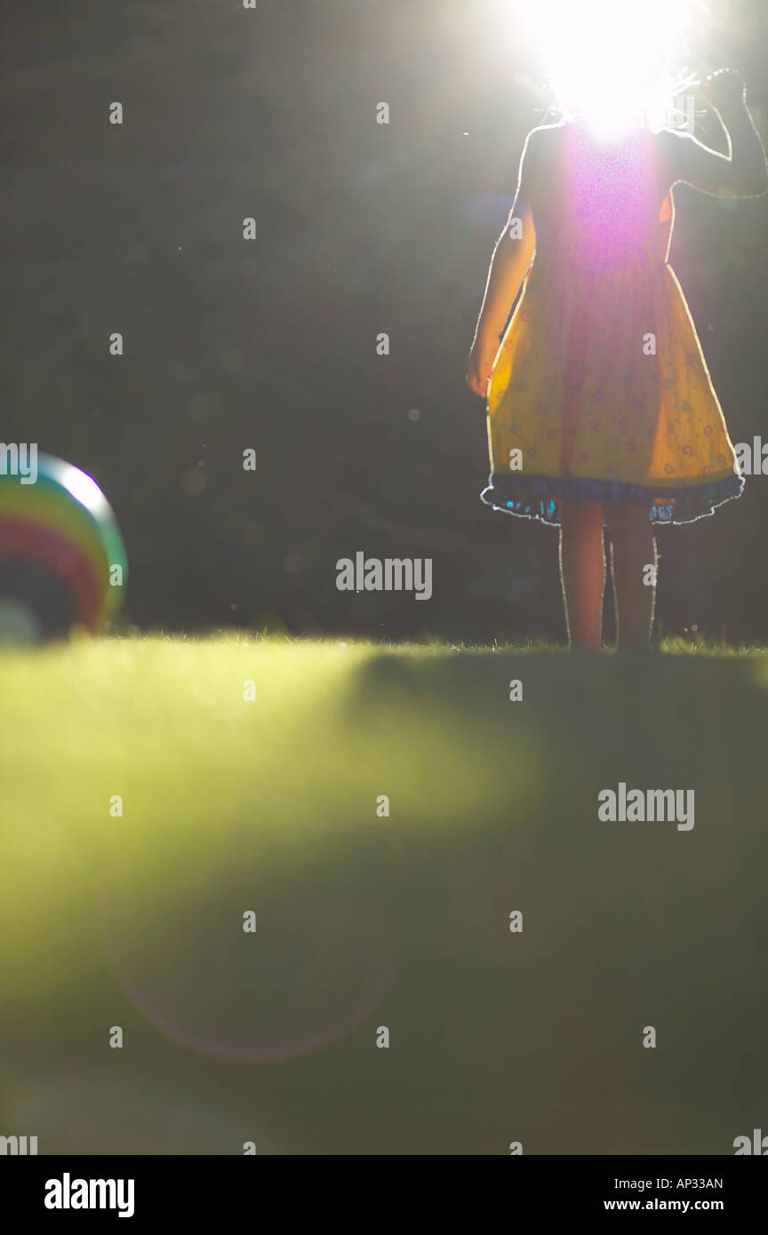 Sfera di gioco sul campeggio vicino Herbert, a sud di Oamaru, Eastcoast, Isola del Sud, Nuova Zelanda Foto Stock