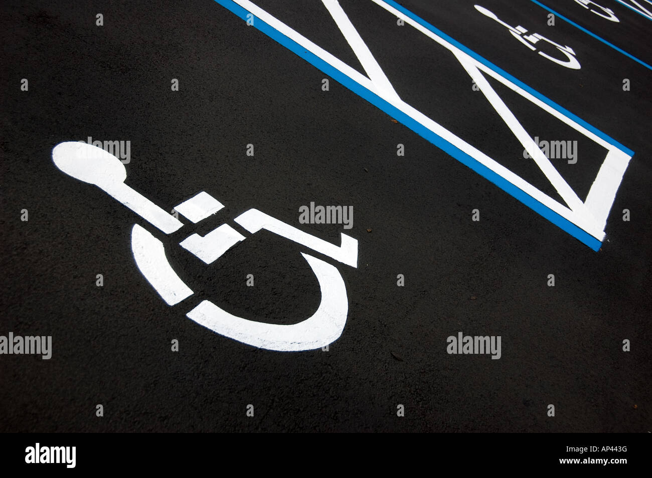 Parcheggio per disabili Foto Stock