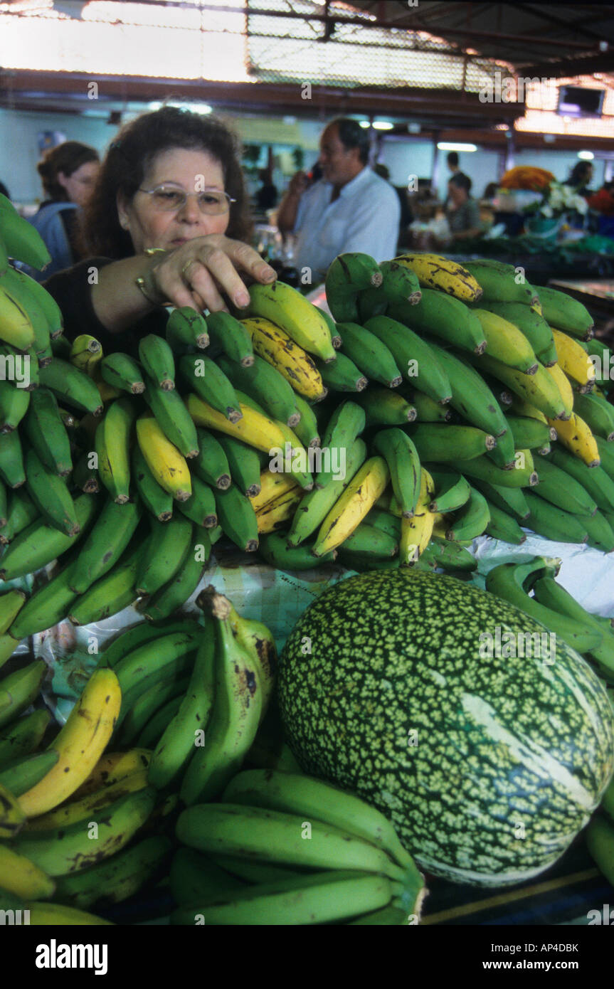 Le banane nel mercato Tacoronte Tenerife Isole Canarie Spagna Foto Stock
