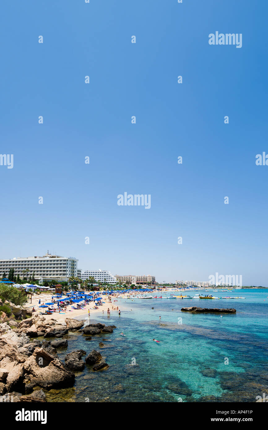 Spiaggia, Protaras, nei pressi di Ayia Napa, costa orientale, Cipro Foto Stock