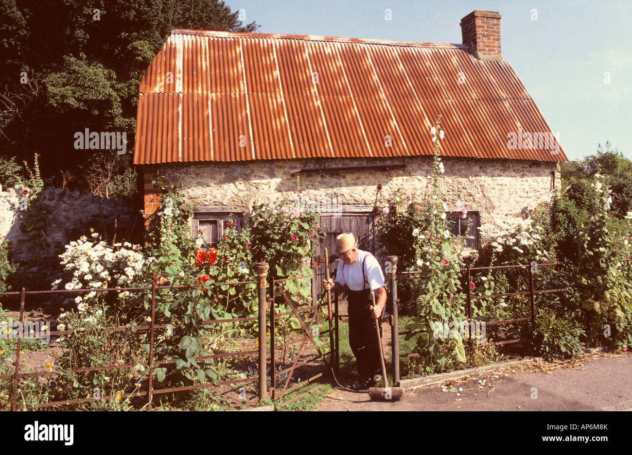 Antico casolare e orto, Oxfordshire, Regno Unito. Foto Stock