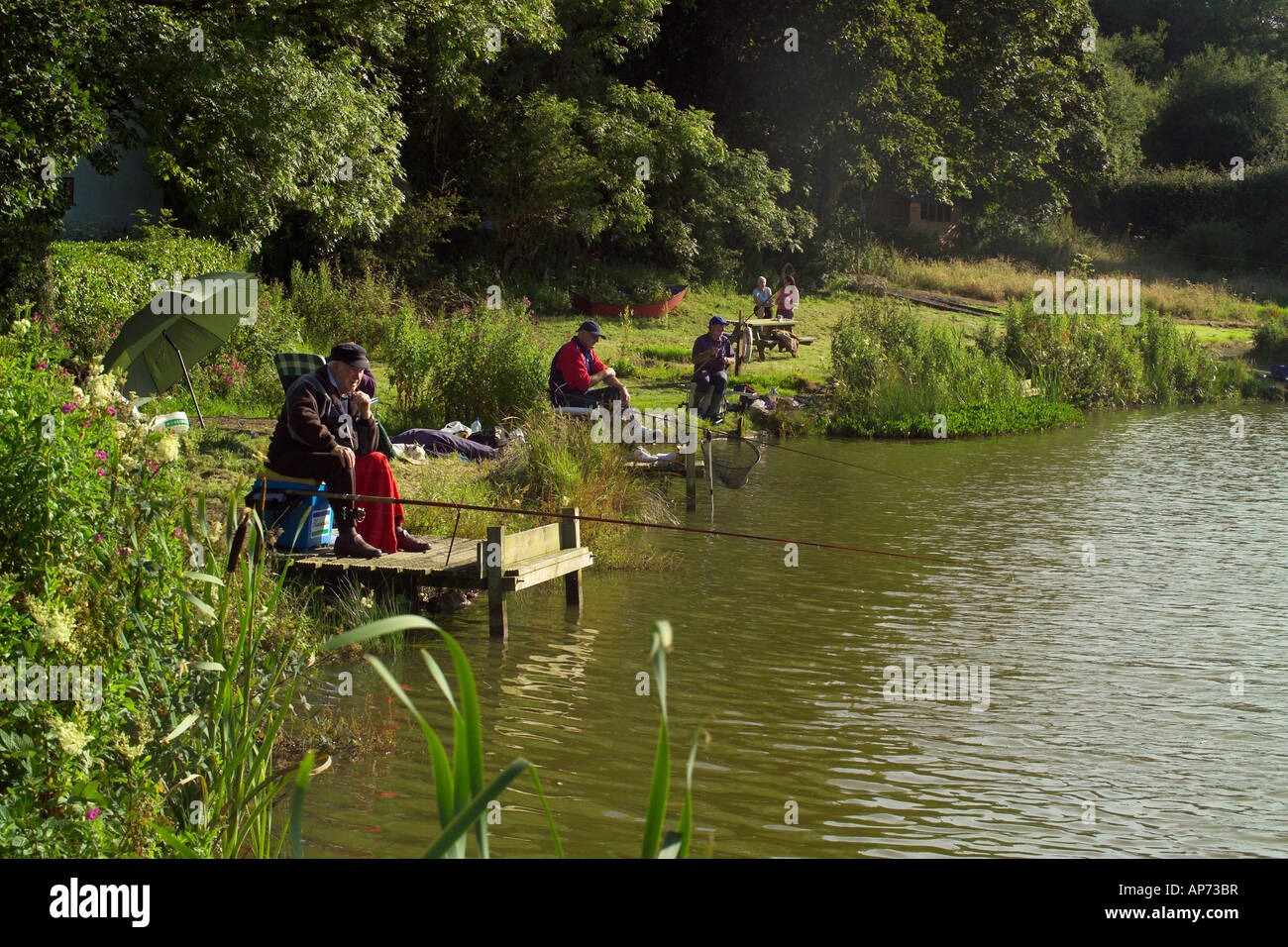 Pesca sul lago Anglesey Foto Stock