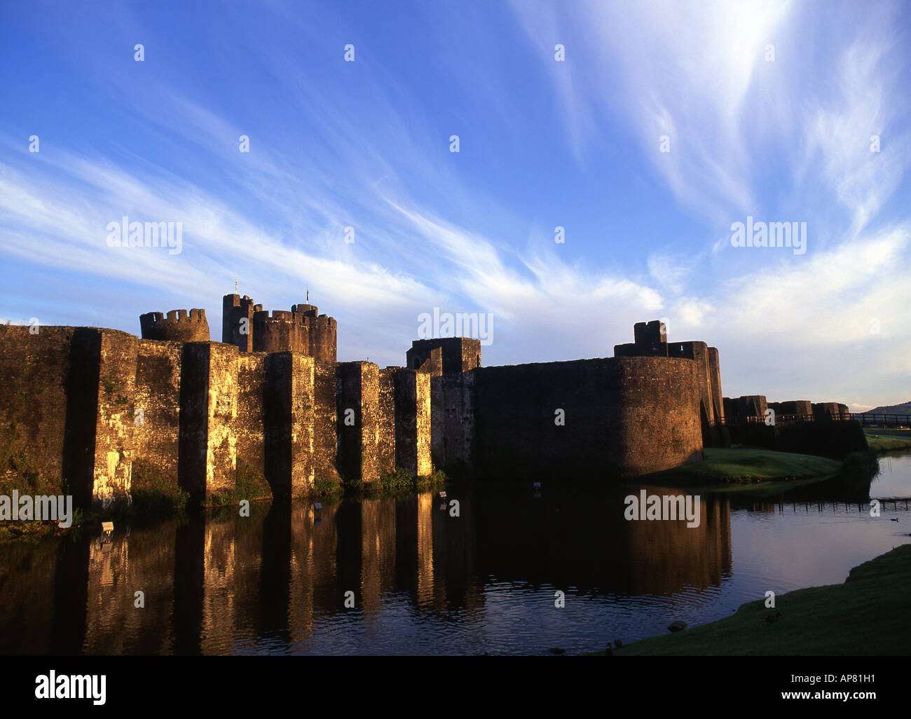 Castello di Caerphilly presso sunrise South Wales UK Foto Stock