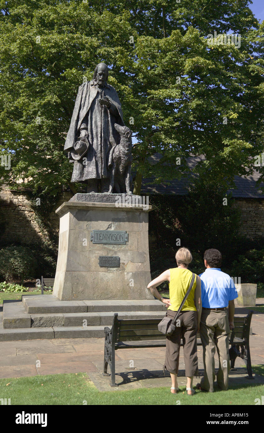 Statua di 'Sir Signore Alfred Tennyson' Lincoln Lincolnshire Inghilterra Foto Stock