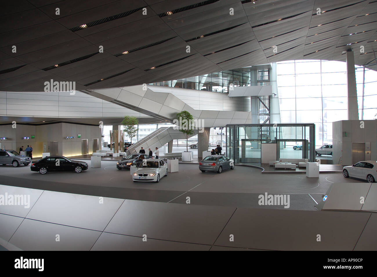 BMW World (Welt) di Monaco di Baviera, Germania Foto Stock