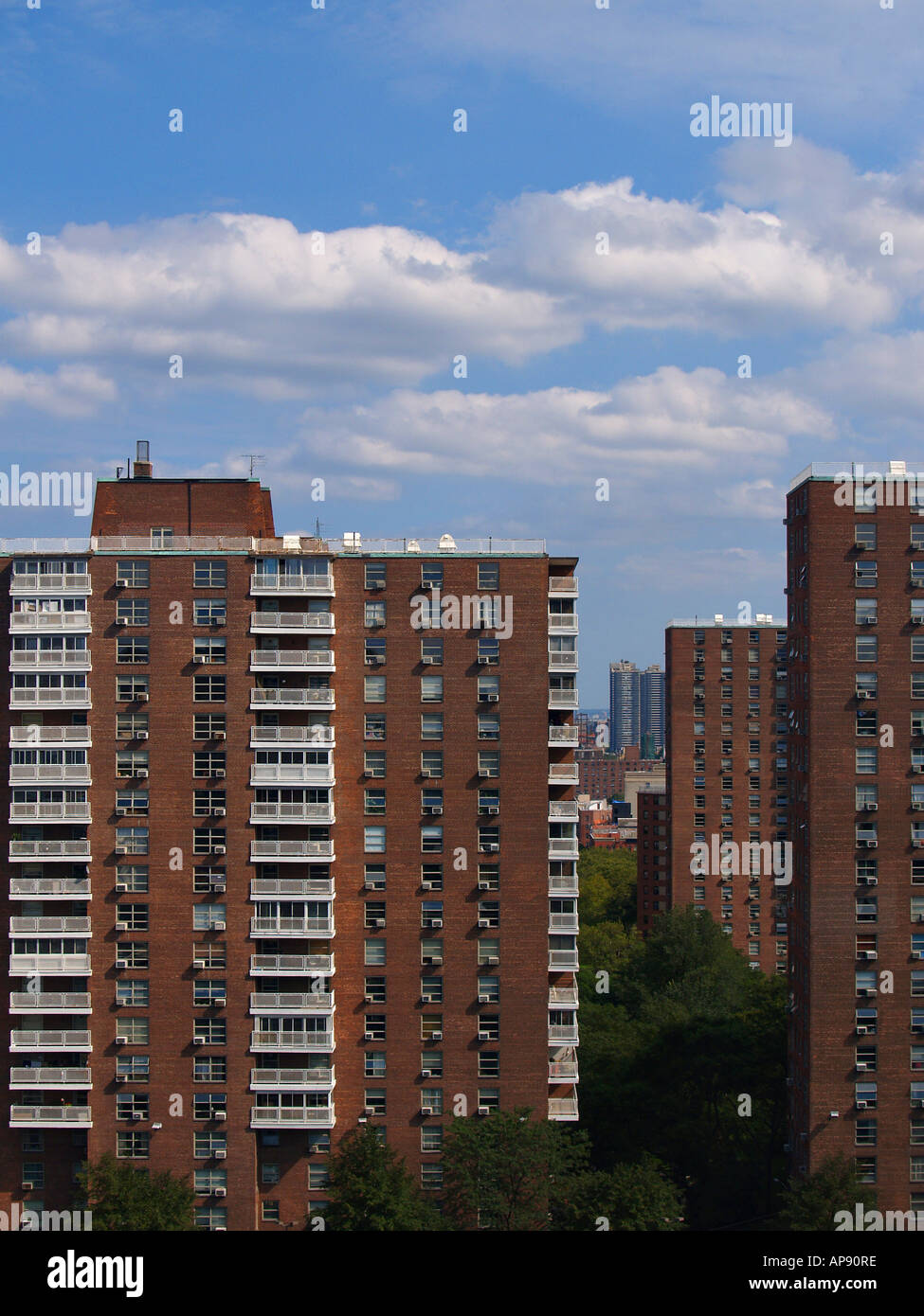 Vista dell'upper west side di Manhattan vicino a Morningside Heights dall'ottavo piano di un edificio vicino a 122Street. Foto Stock