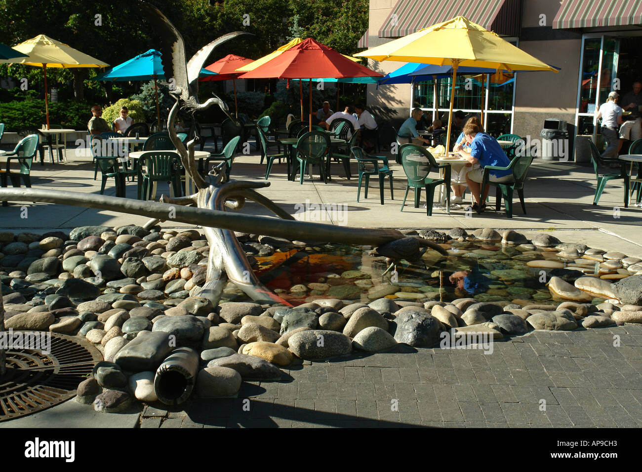 AJD50845 Boise, ID, Idaho, downtown, plaza, caffetteria all'aperto Foto Stock