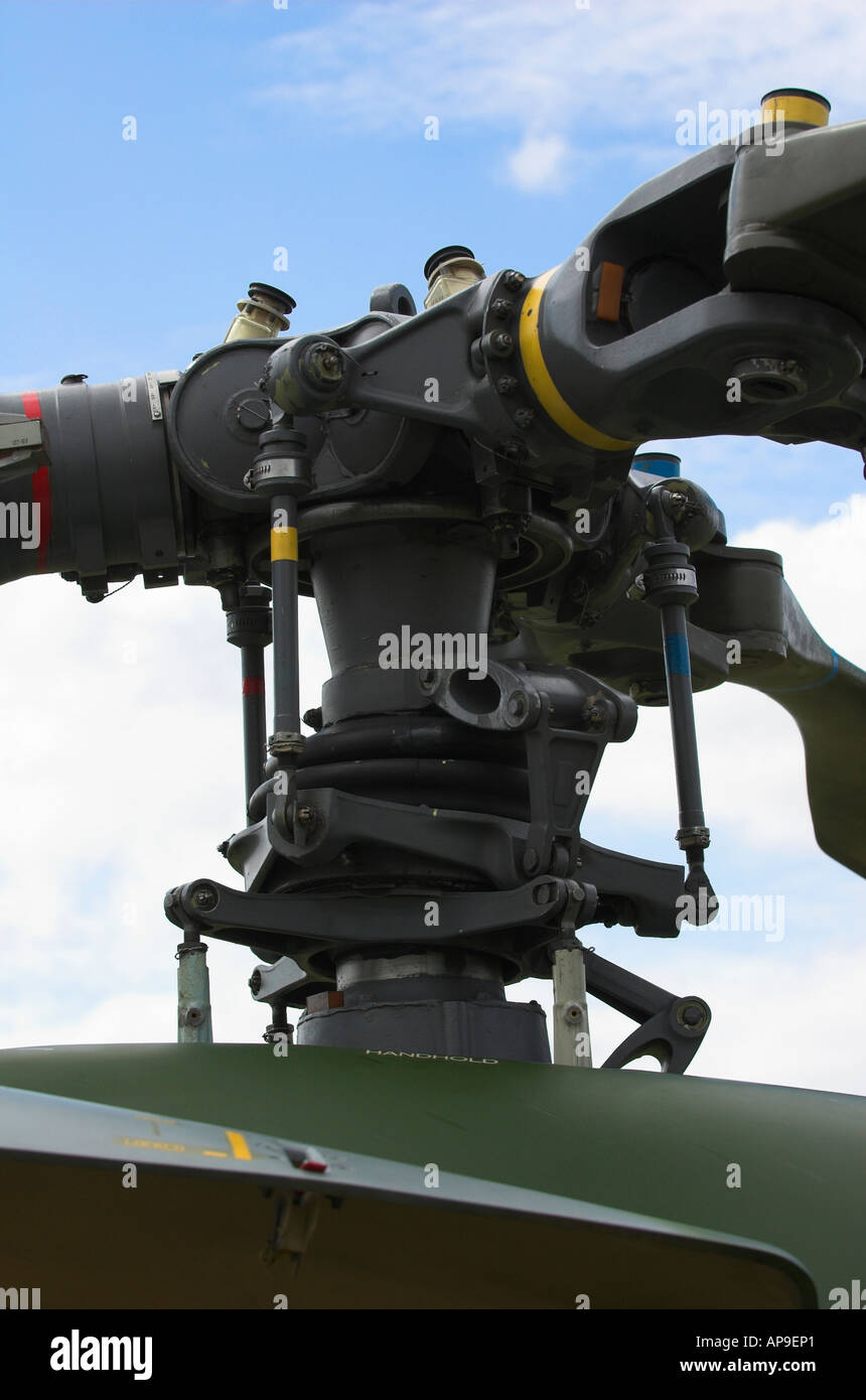 Gruppo del rotore delle pale principali dell esercito britannico elicottero Gazelle Foto Stock