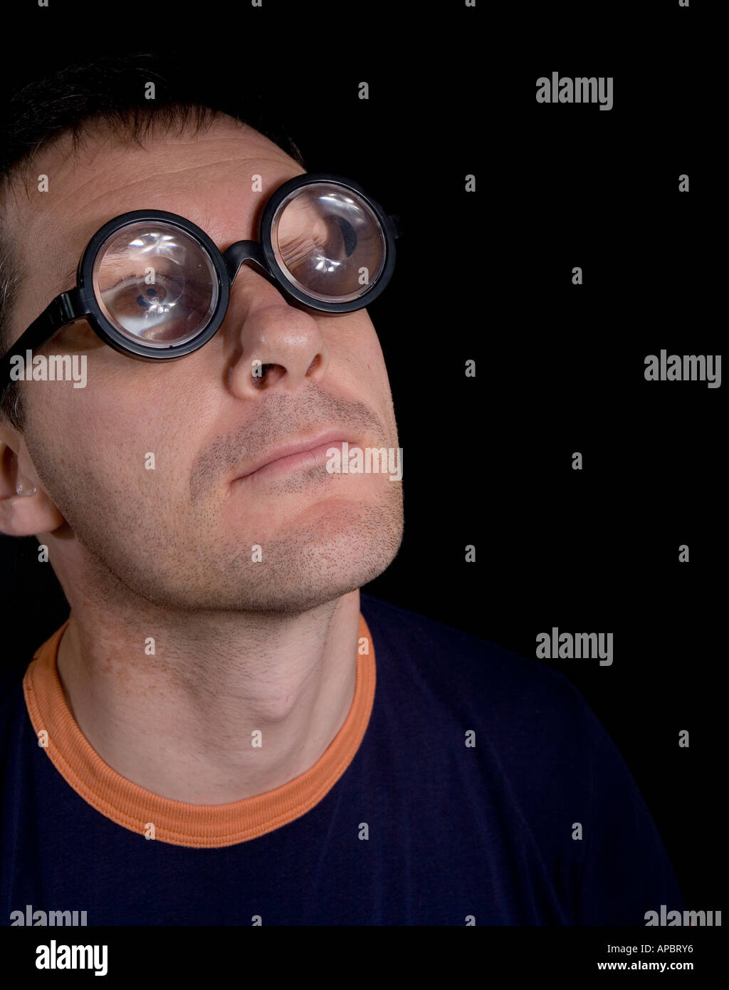 Occhiali con montatura spessa immagini e fotografie stock ad alta  risoluzione - Alamy