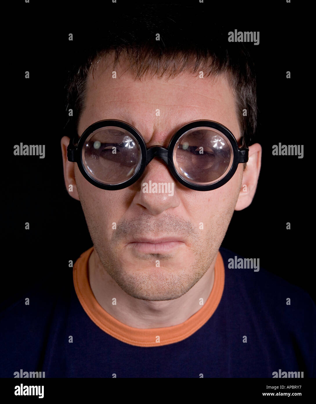 Occhiali spessi immagini e fotografie stock ad alta risoluzione - Alamy