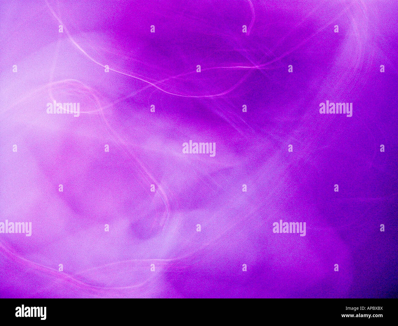 Abstract di sfocatura di movimento, di colore viola. Foto Stock