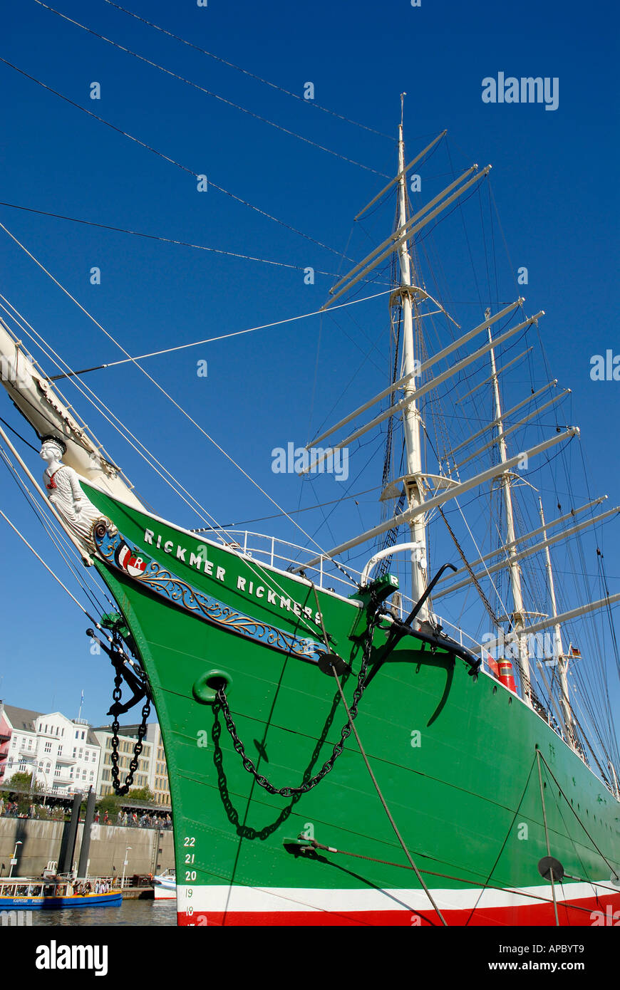 Arco storico della nave a vela Rickmer Rickmers al porto di Amburgo, Amburgo, Germania Foto Stock
