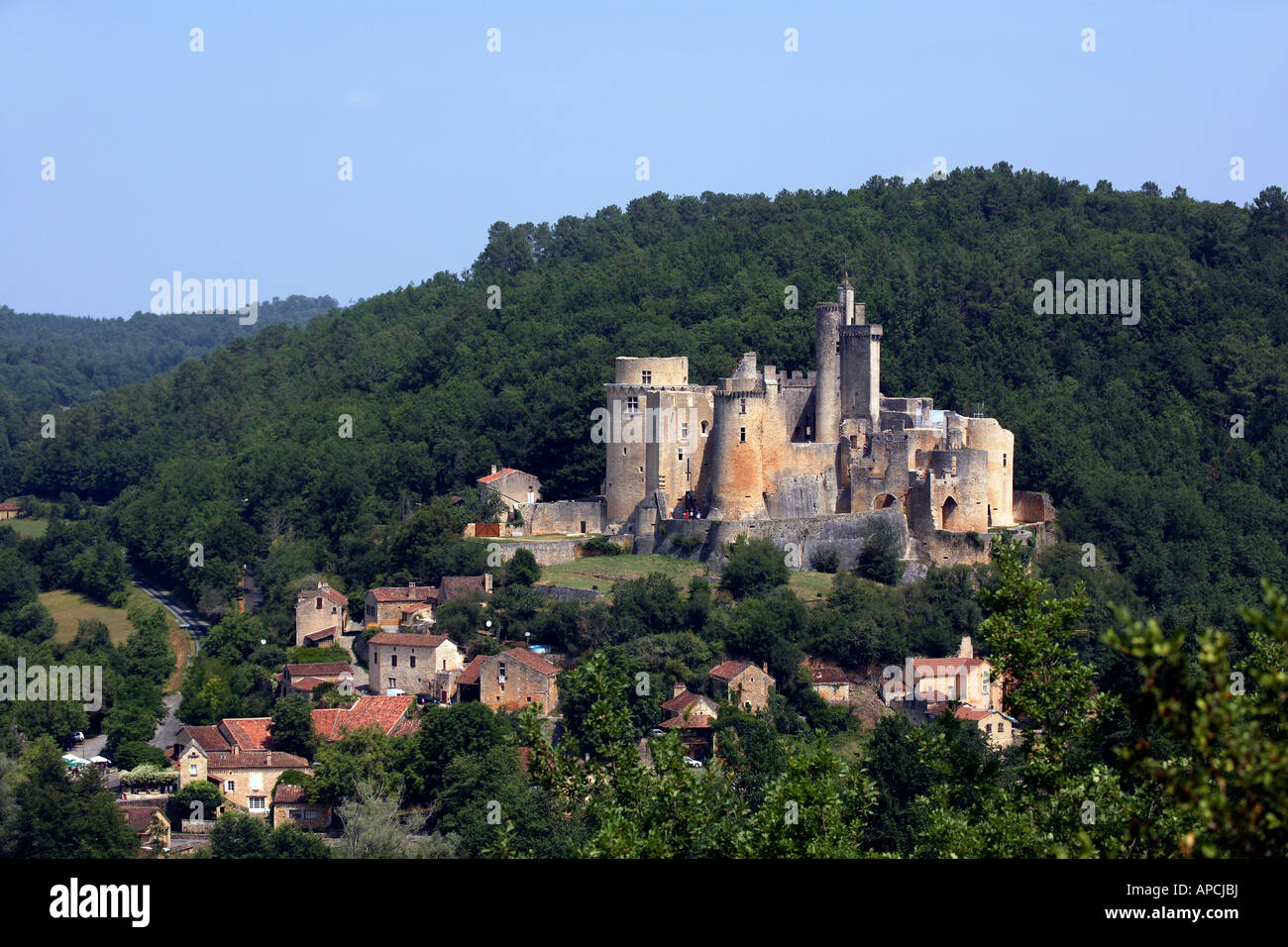Francia Aquitania Lot et Garonne il Chateau de bonaguil Foto Stock