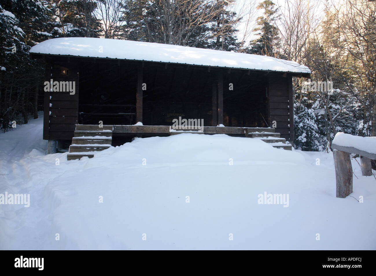 Burrone uckerman durante i primi mesi di inverno il paesaggio panoramico del White Mountains del New Hampshire USA Foto Stock