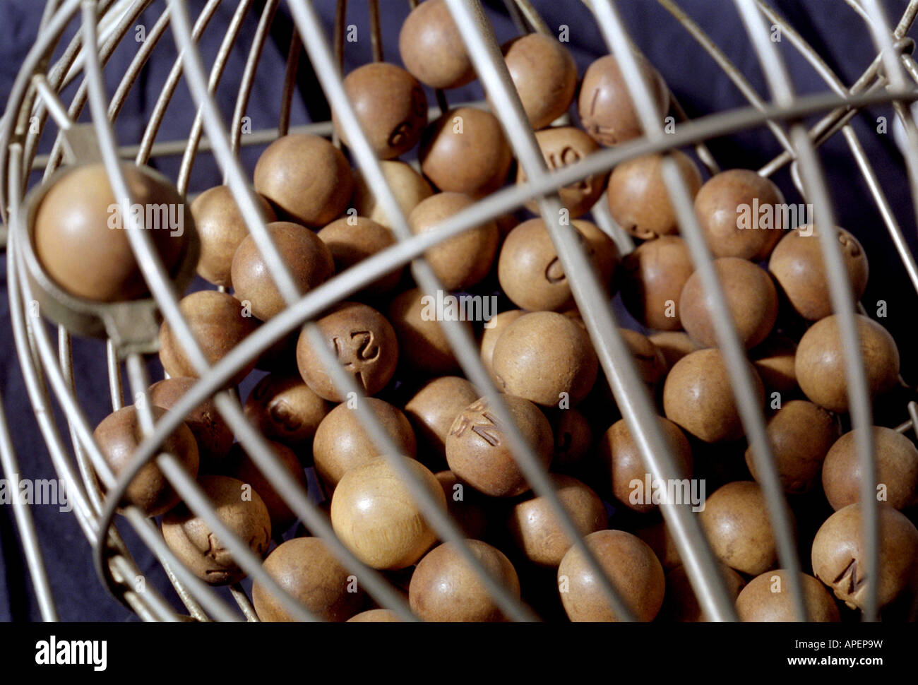 Gabbia sfere per bingo o altri lotteria Foto Stock