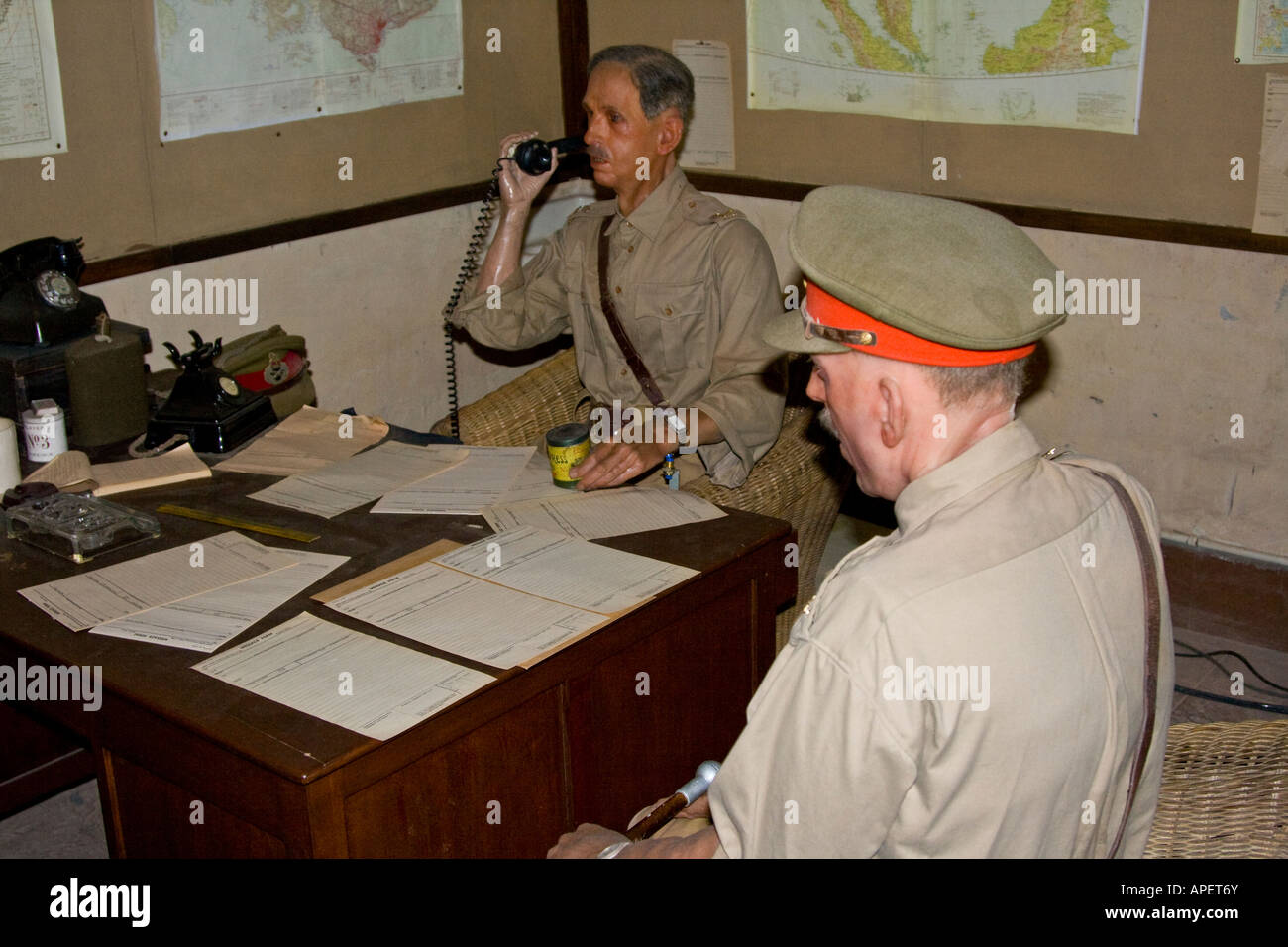 Percival invita a rinunciare alla casella di battaglia della Seconda guerra mondiale Malaya Singapore Command Center Fort Canning Singapore Foto Stock