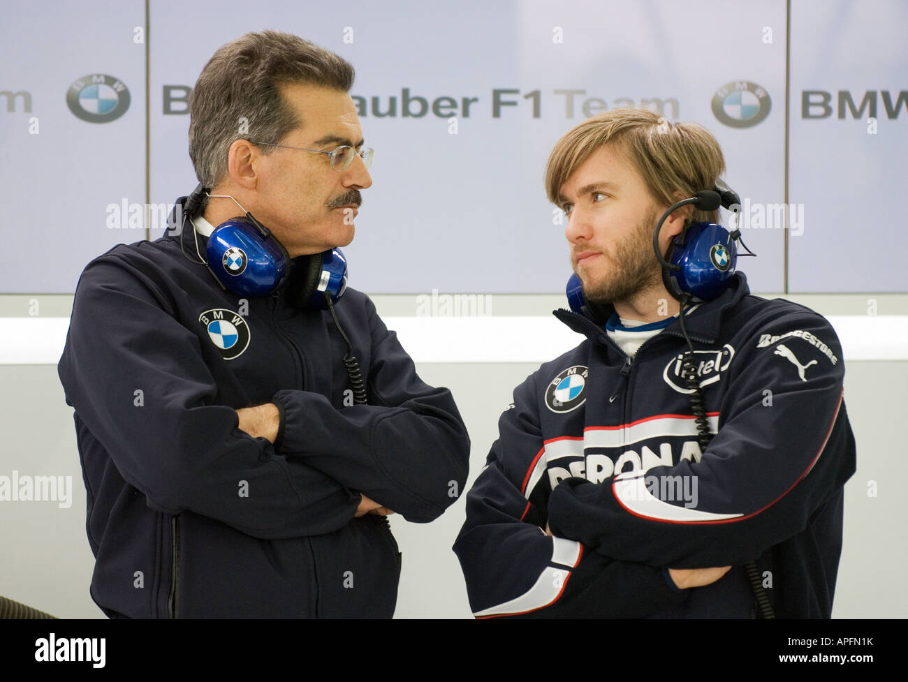 Dr Mario Theissen e Nick Heidfeld , BMW Sauber F1 Team nel gennaio 2008 Foto Stock