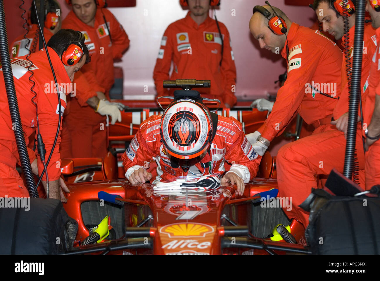 Kimi RAEIKKOENEN (FIN) in Ferrari F2008 Formula 1 racecar Foto Stock