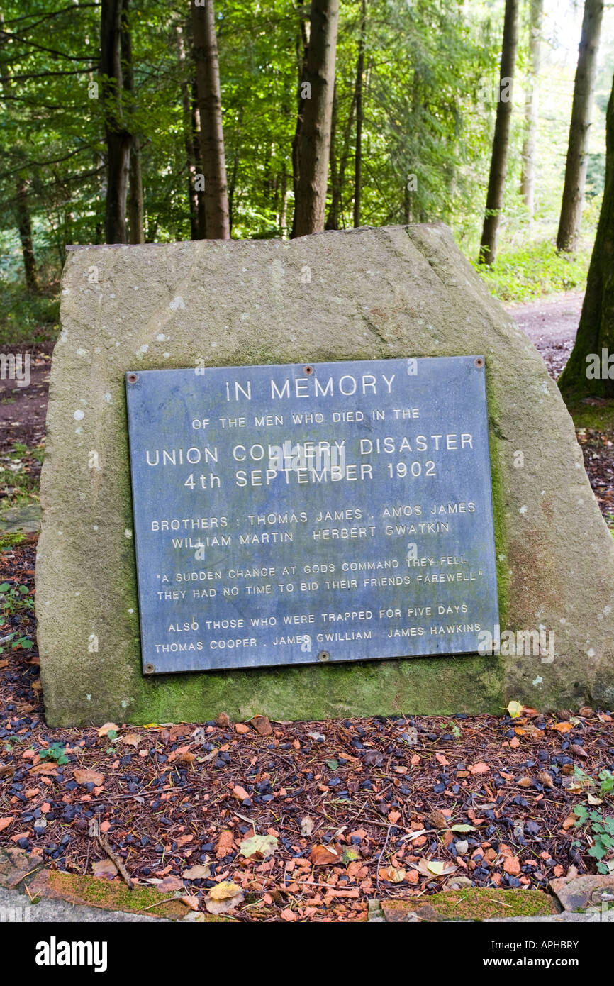 Memorial nella Foresta di Dean a Bixslade, Gloucestershire agli uomini che morì nell'Unione Colliery disastro del 1902 Foto Stock