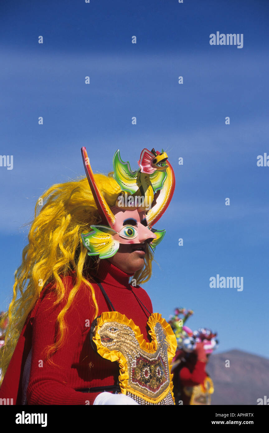 Masked Diablada ballerino, Chutillos festival, Potosi, Bolivia Foto Stock
