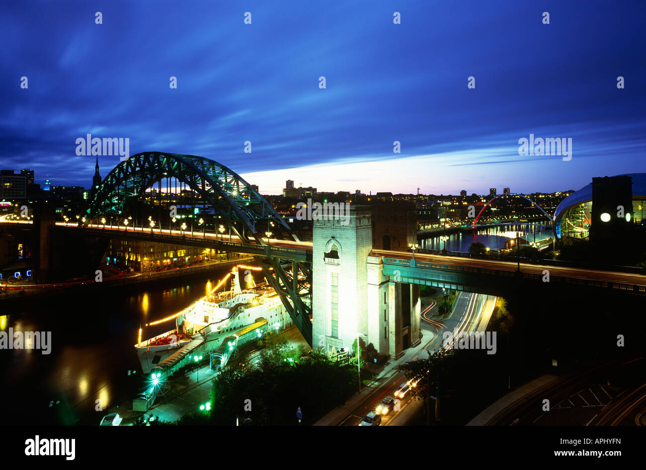 Tyne Bridge come visto dall'Hilton Hotel di Newcastle Gateshead, Tyne and Wear Foto Stock