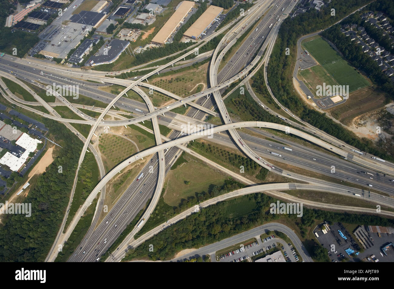 Vista aerea della Interstate Quadrifoglio autostrada intersezione ad Atlanta, Georgia, I-85 e I-285 Foto Stock