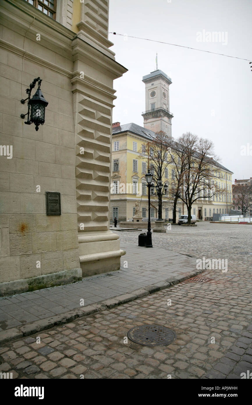 Municipio e Piazza Rynok, Lviv (lvov), l'Ucraina. Foto Stock