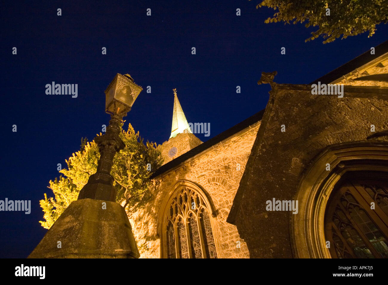 Tenby chiesa di notte Foto Stock